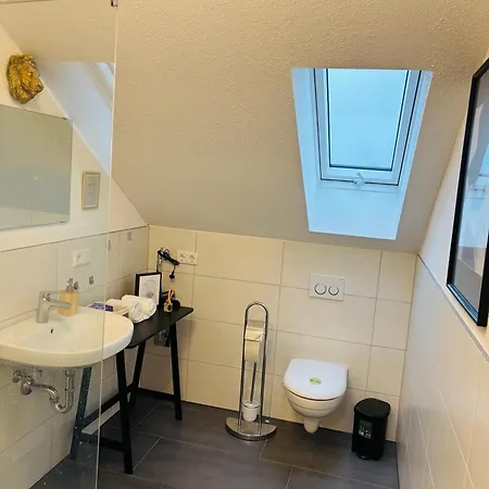 Nelly In Steinbeck Apartament